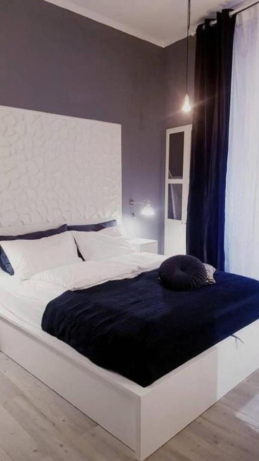 Joivy Heart Of The City 1 Bed Apt Near Castle Belvedere Генуя Екстер'єр фото